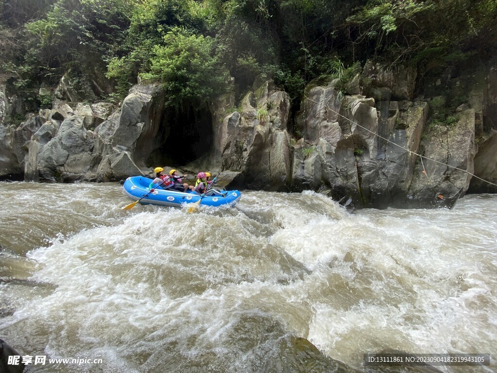 五排河 皮划艇 漂流 体育旅游