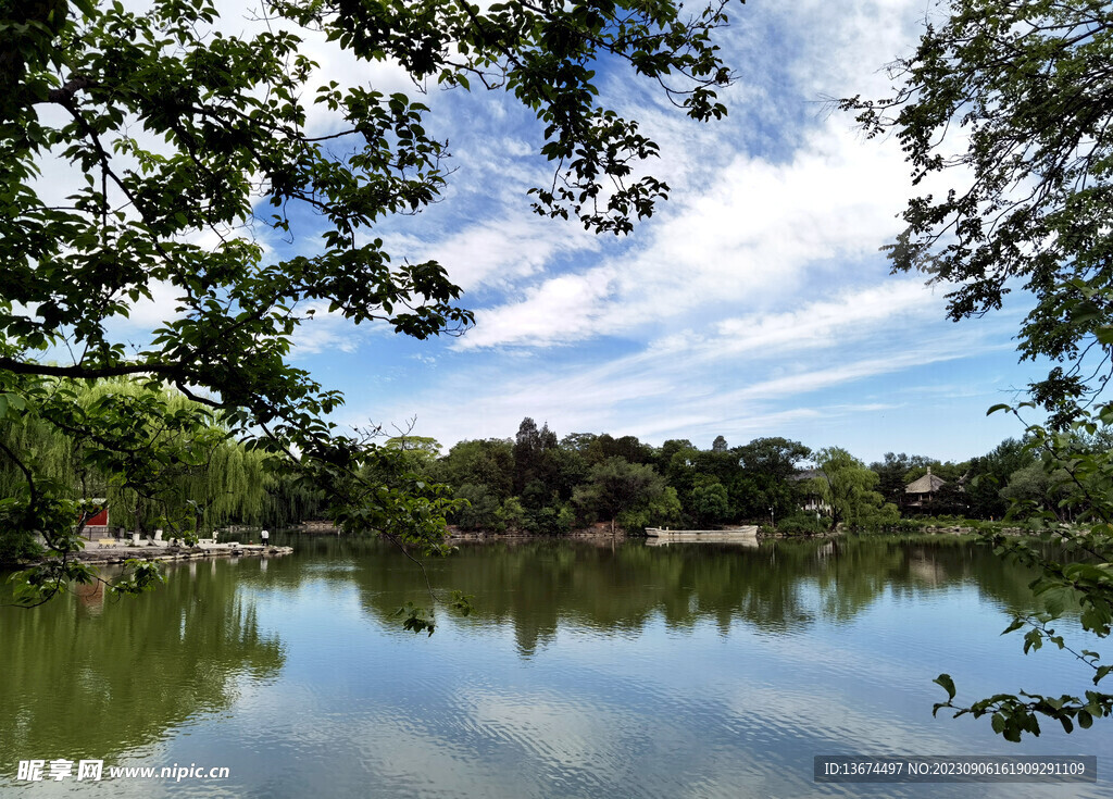 北京大学未名湖