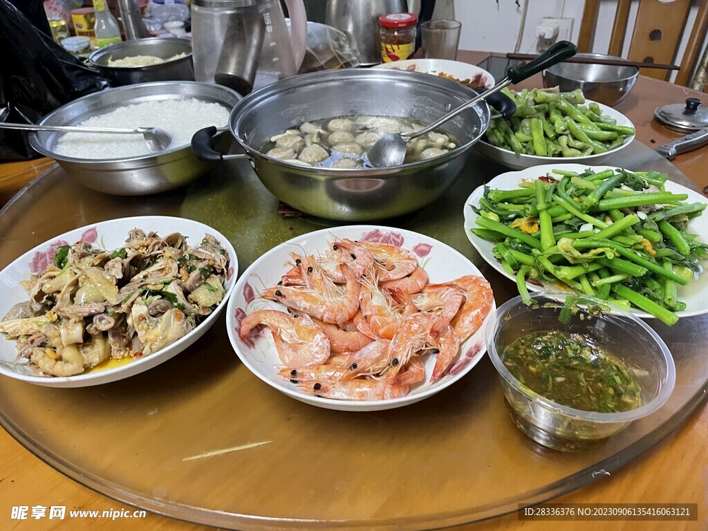 一桌子家常菜团圆饭农村家宴