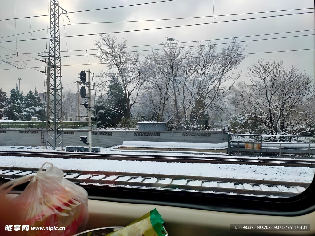 车窗外的风景