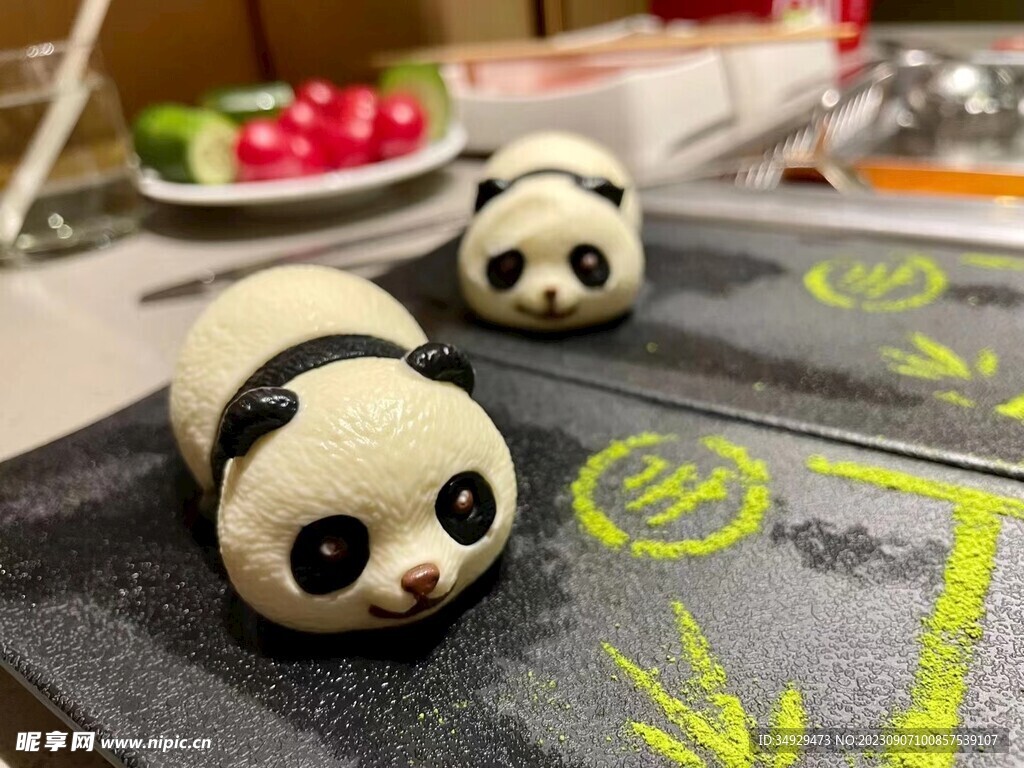 熊猫雕像