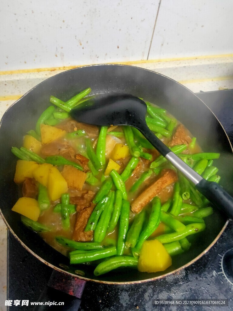 土豆豆角炖排骨