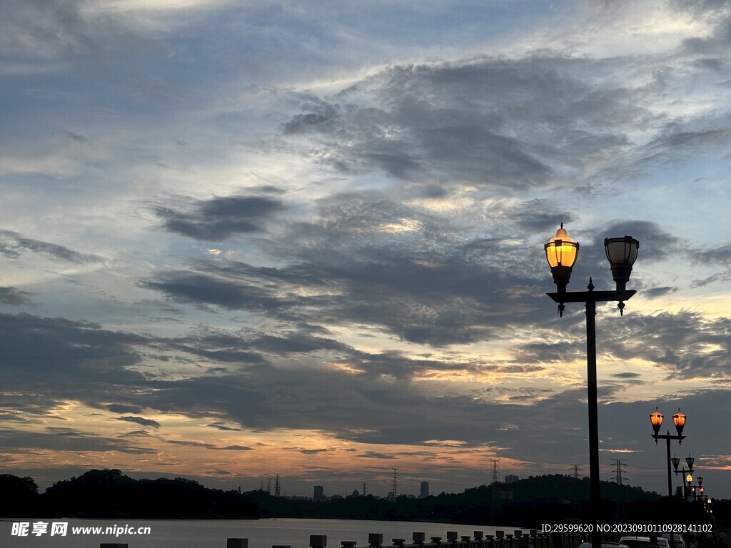 晚霞