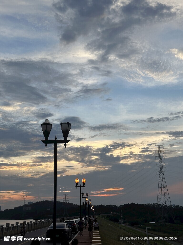 晚霞