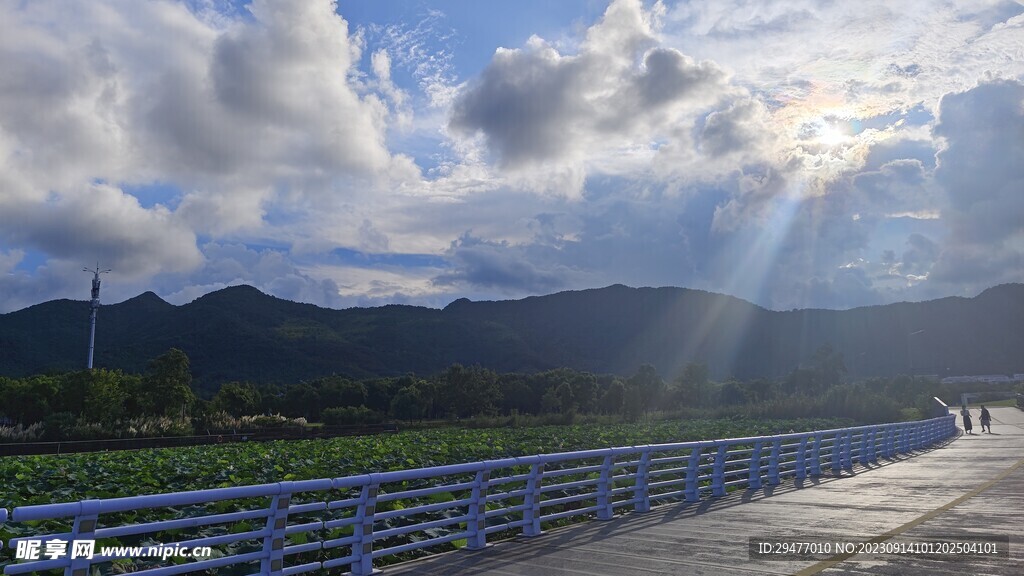 天空