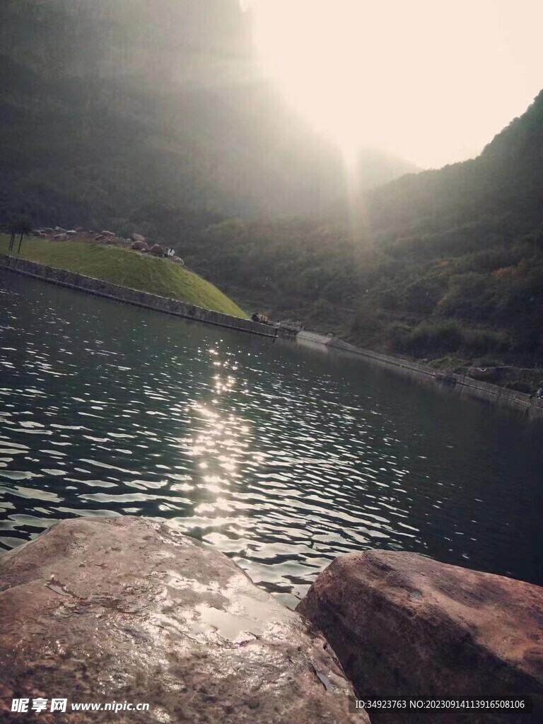 太行山石板岩