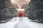 南京明孝陵红墙雪景