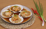 美食蒜蓉粉丝烤扇贝