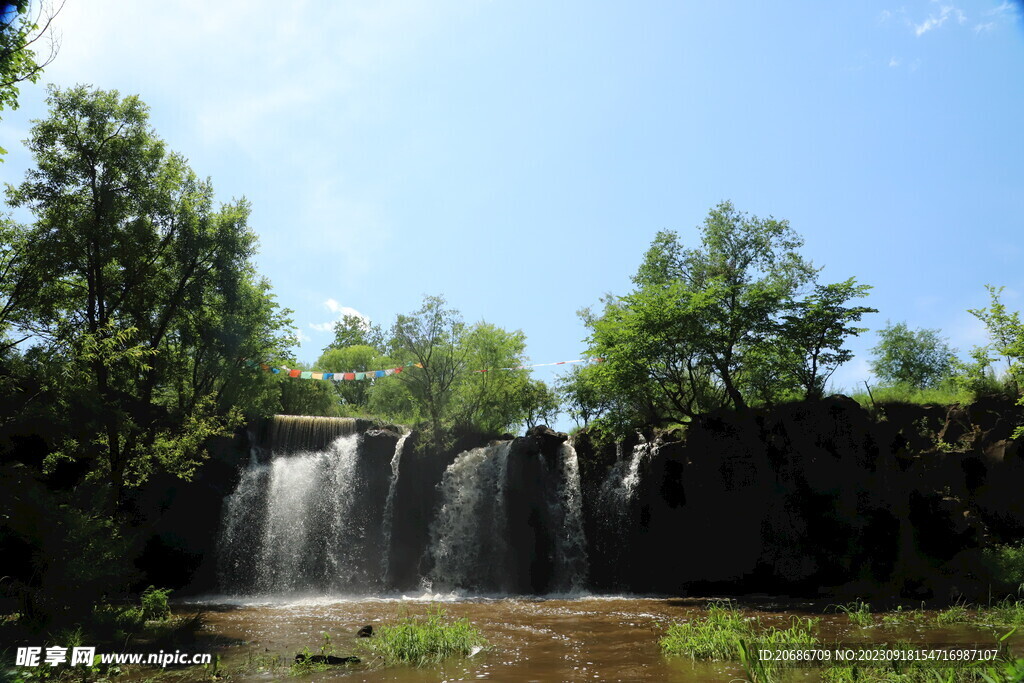 小瀑布景