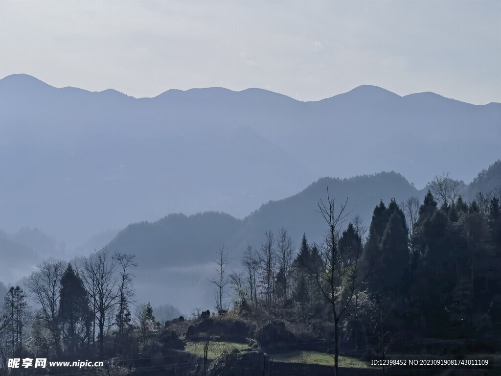 乡村晨曦美景