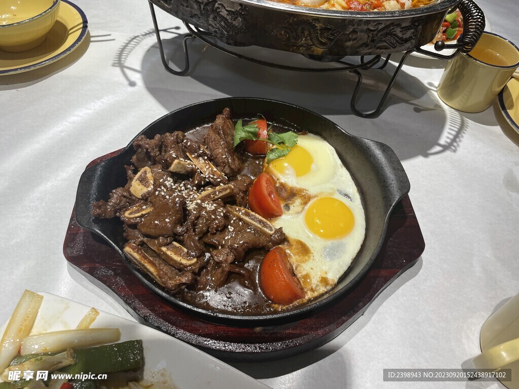 铁板牛仔骨