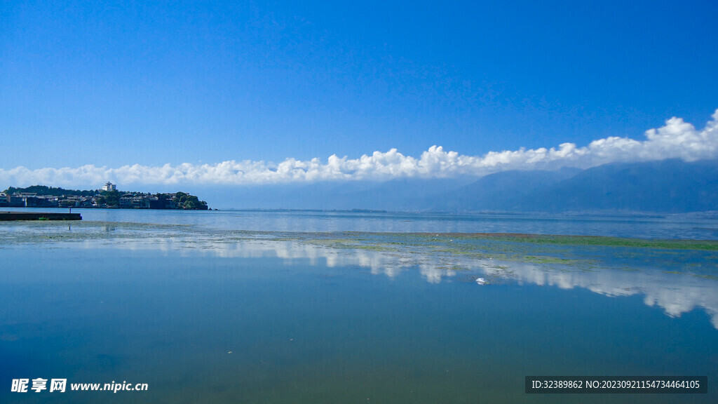 清澈的海水