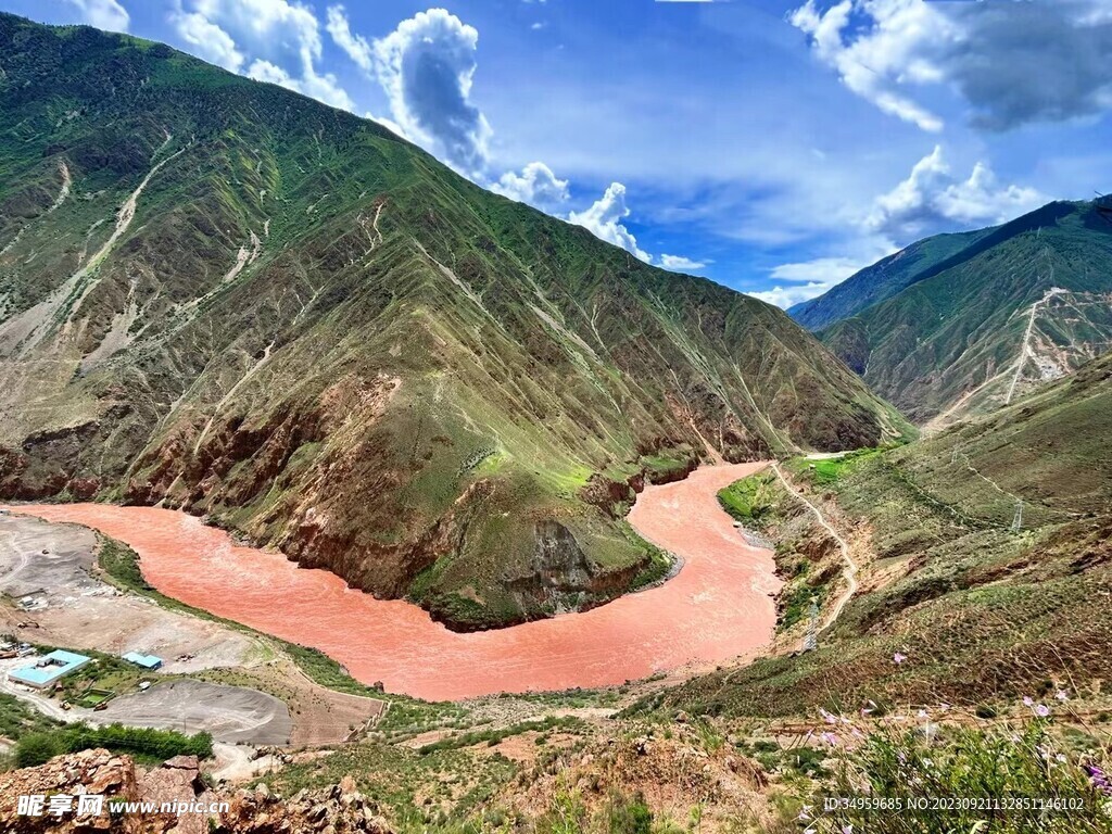 峡谷