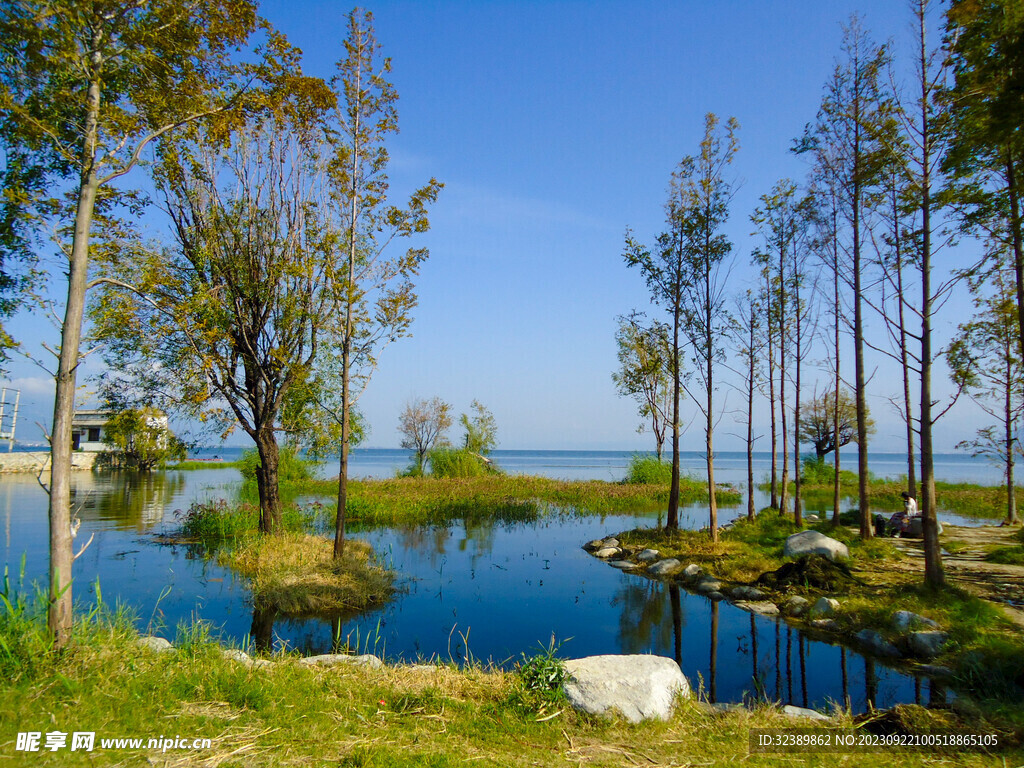 大理洱海边