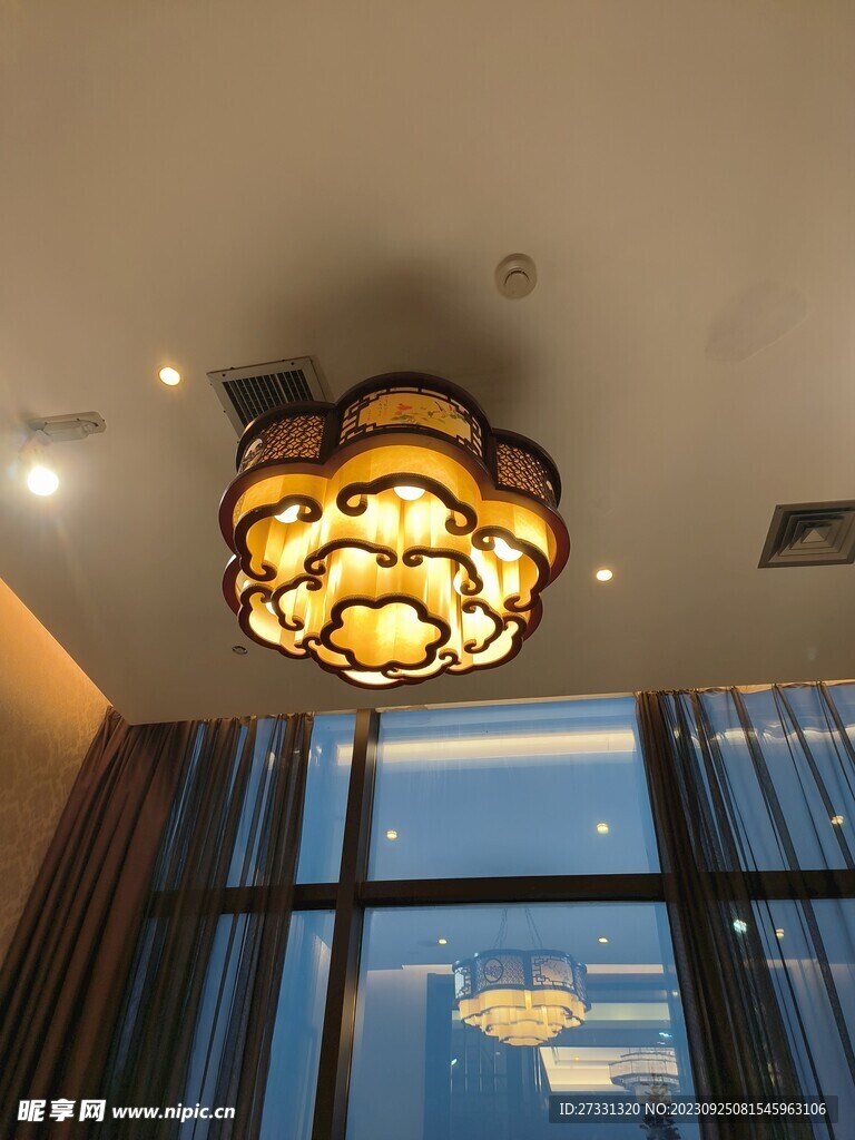 酒店顶灯