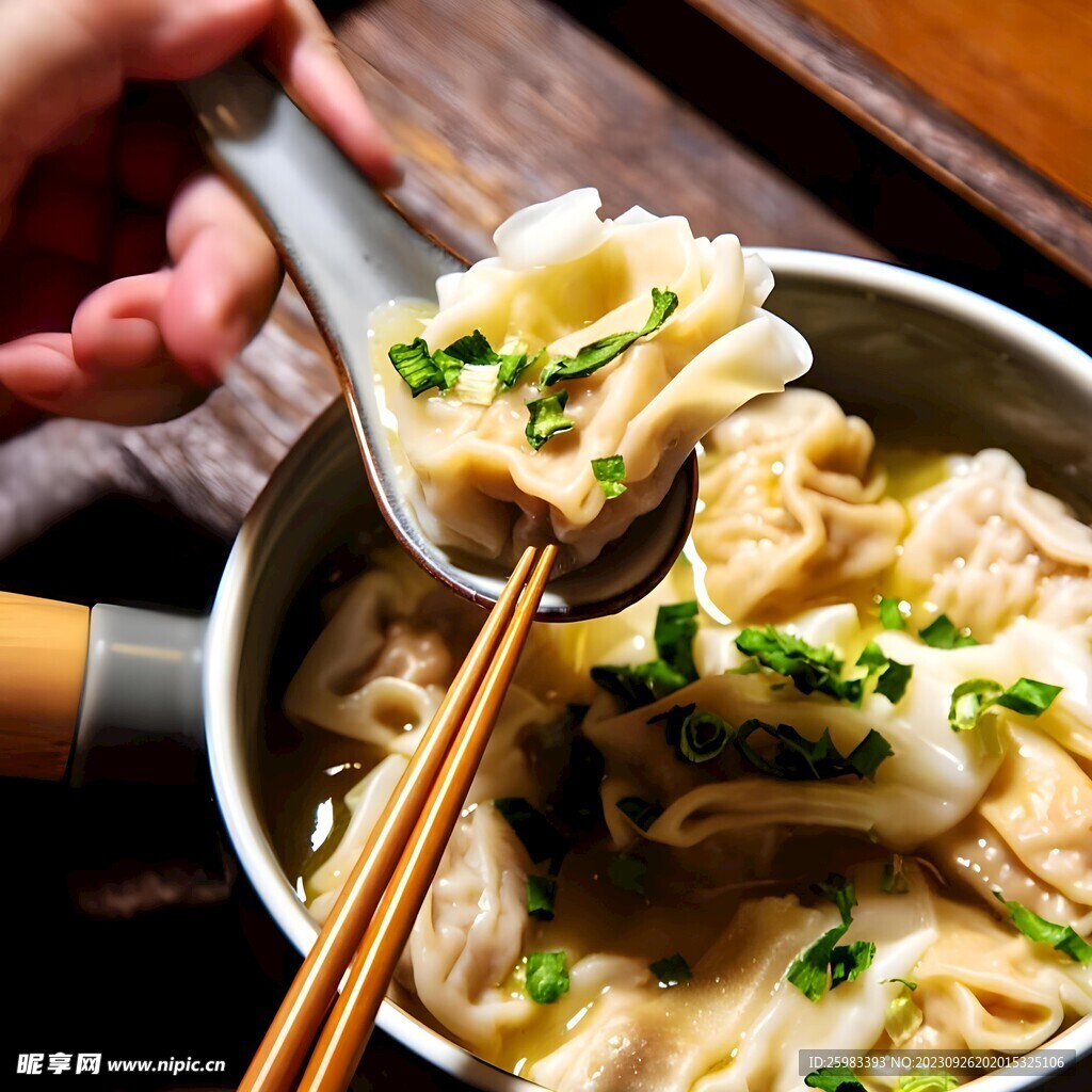 鸡汤小馄饨