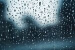 下雨天玻璃