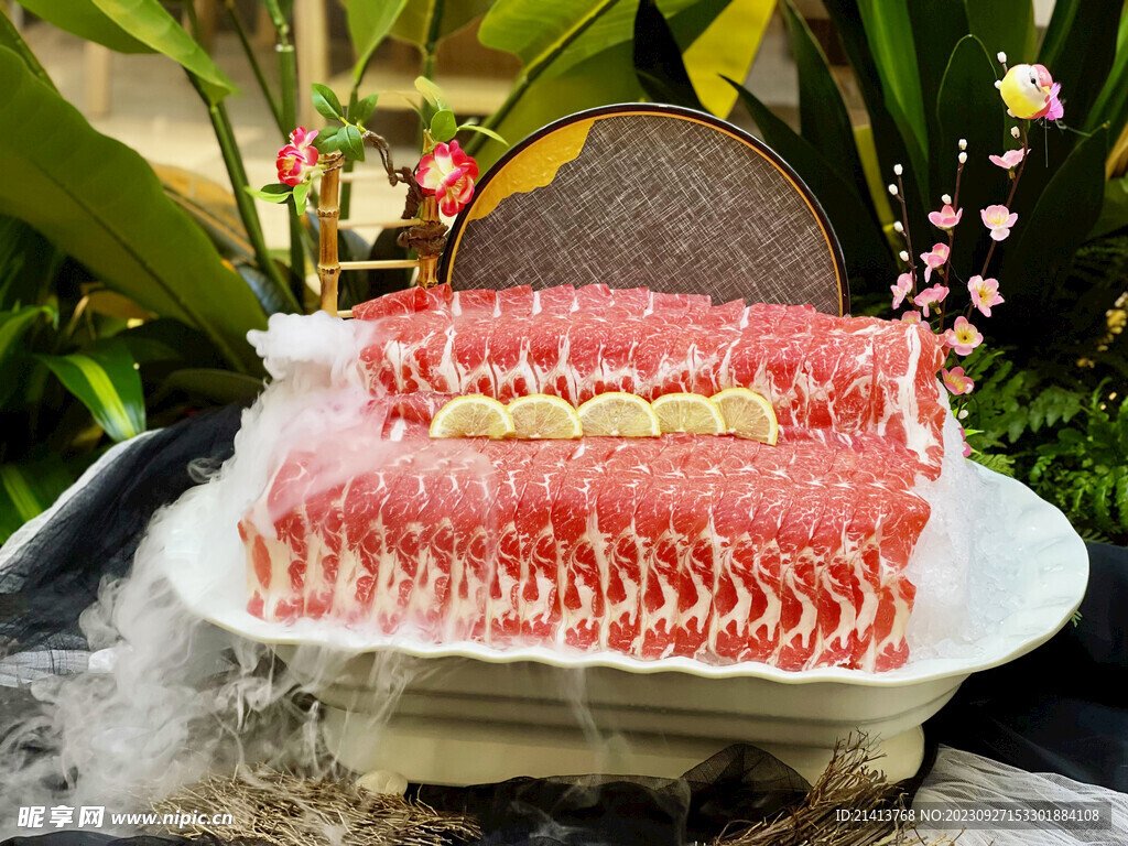 火锅涮羊肉 