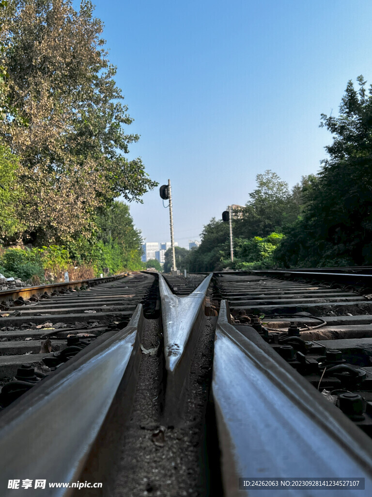 铁路岔口