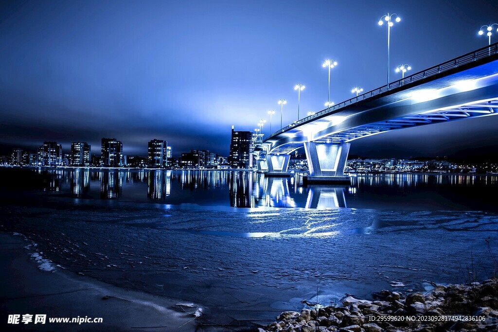 桥梁夜景