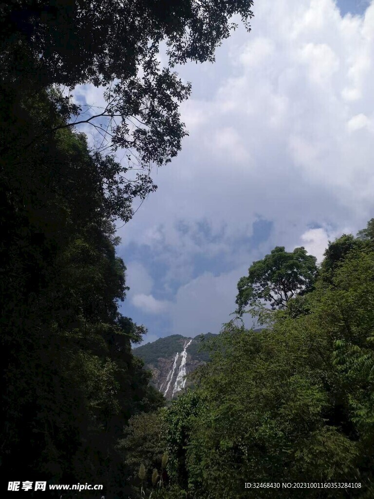 山中风景