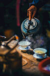 斟茶