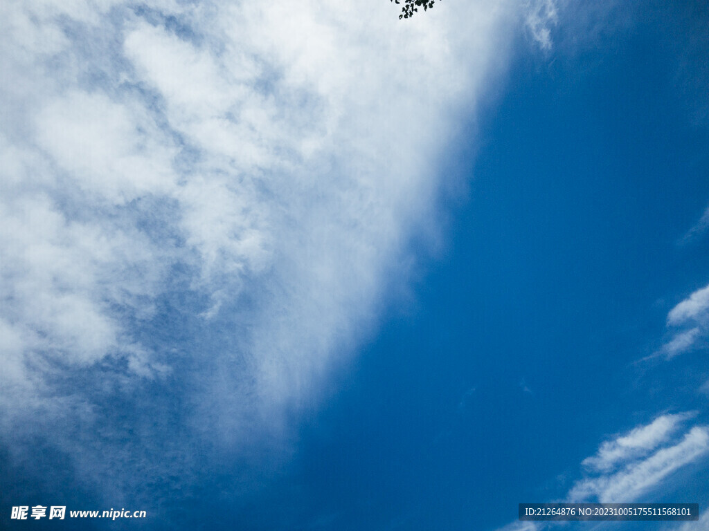 蓝色天空