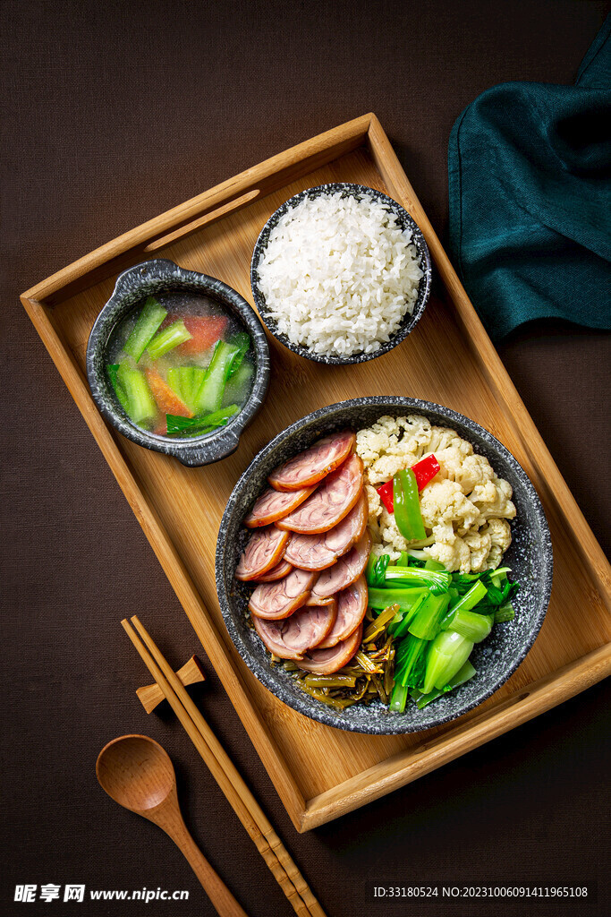 五香牛肉套餐饭
