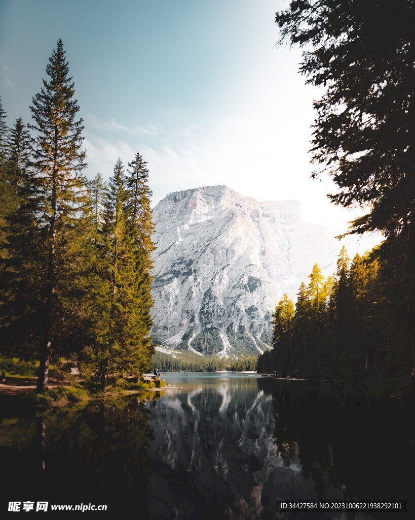 山水湖景