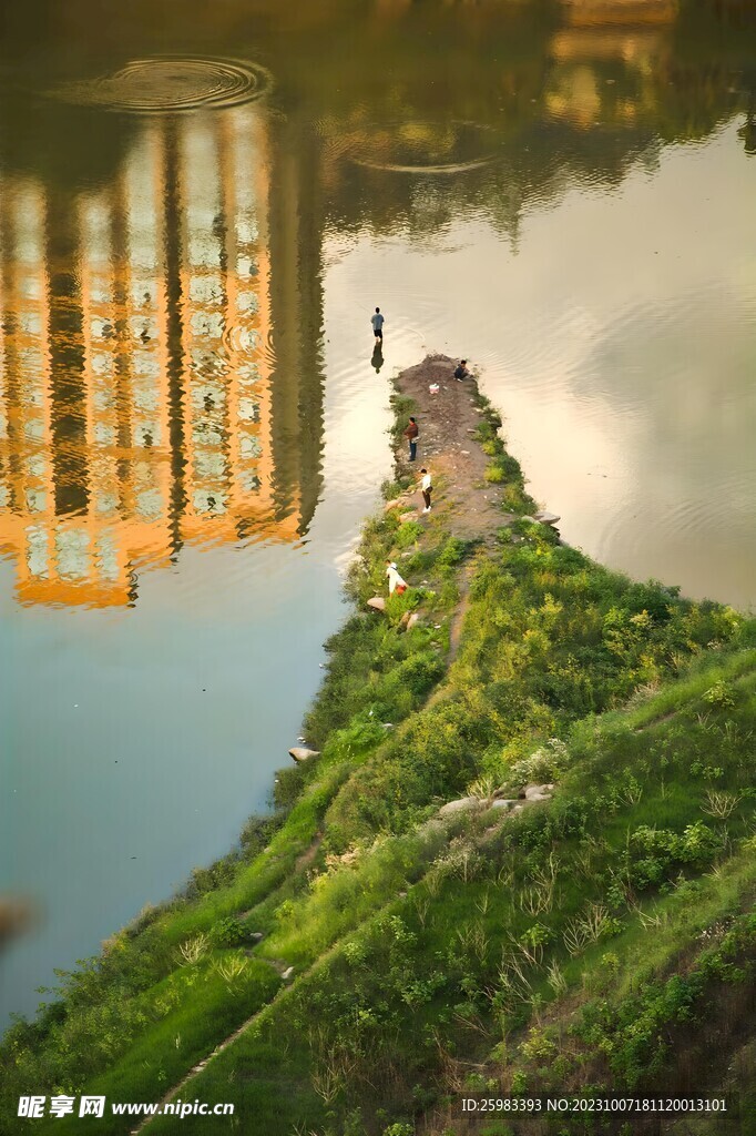 河边的小区