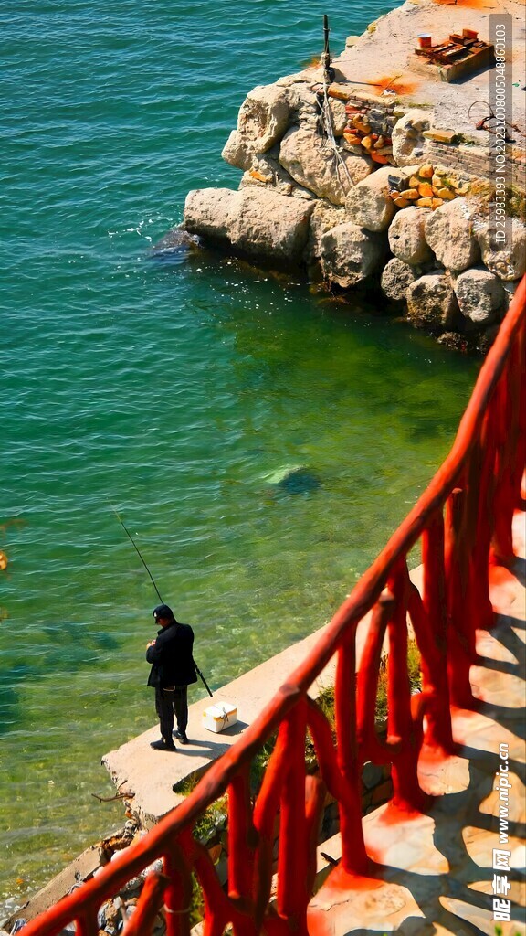 海边垂钓