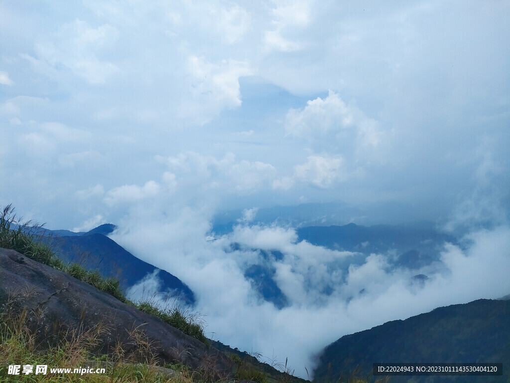 一览纵山小 大山 云里雾里