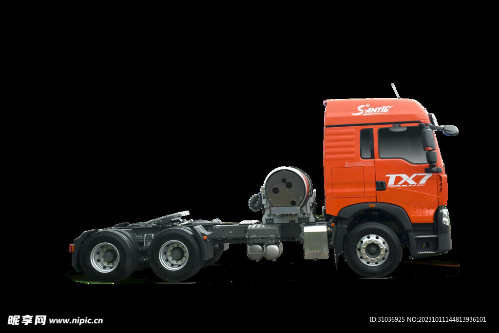 豪沃TX7燃气牵引车