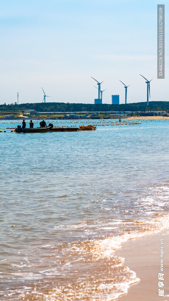 山东威海东浦湾海岸风车