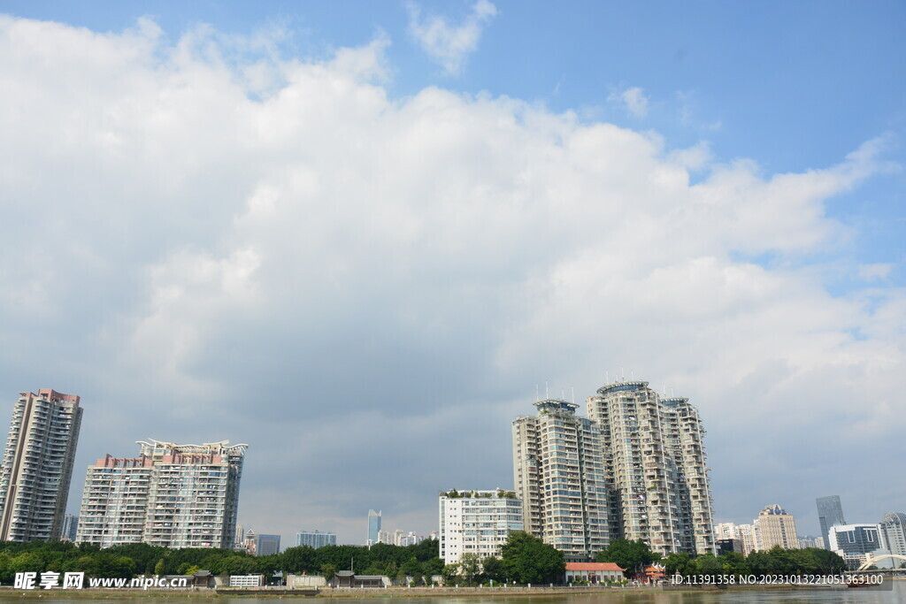 城市河流建筑