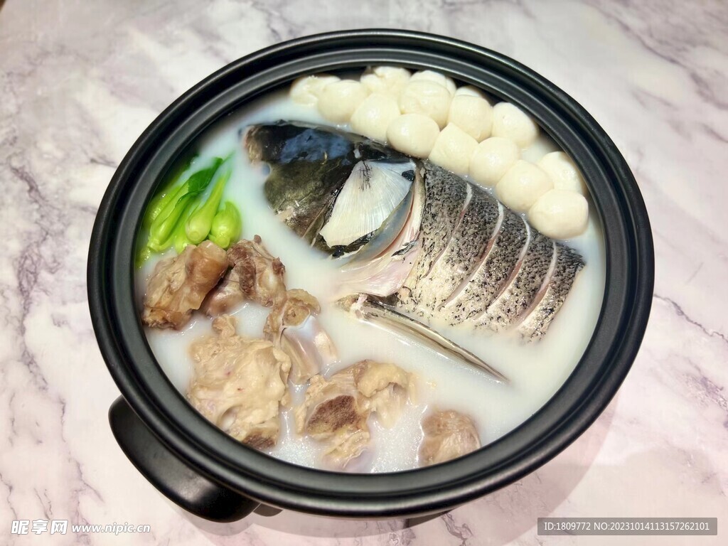 砂锅鱼羊鲜怎么做_砂锅鱼羊鲜的做法视频_秋食爱吃饭_豆果美食