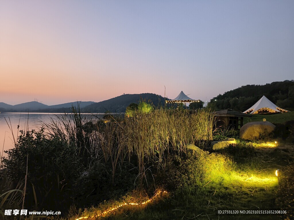 泉山湖露营基地