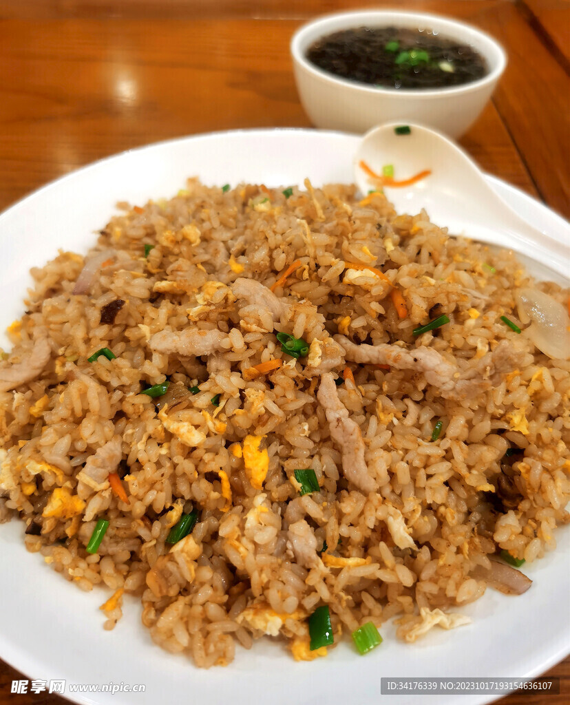 肉丝炒饭