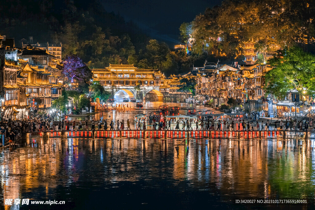 凤凰古城