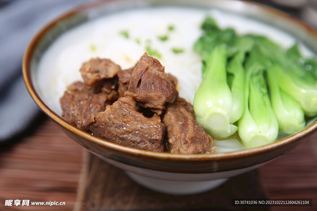 牛肉饭海报图