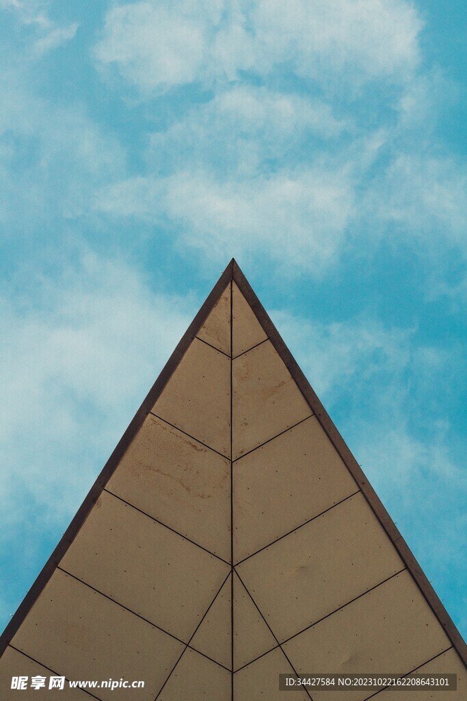 尖顶建筑