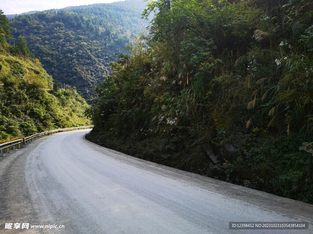 山区公路