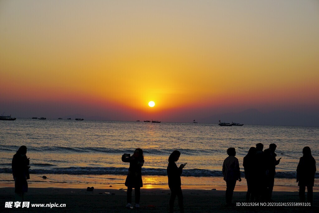 海边夕阳剪影