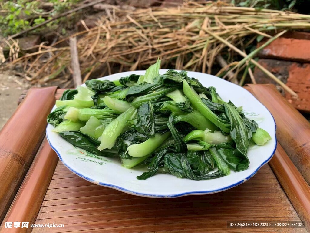 蔬菜青菜油菜摄影图高清摄影大图-千库网