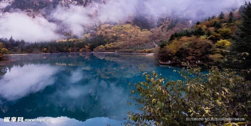 湖光山色
