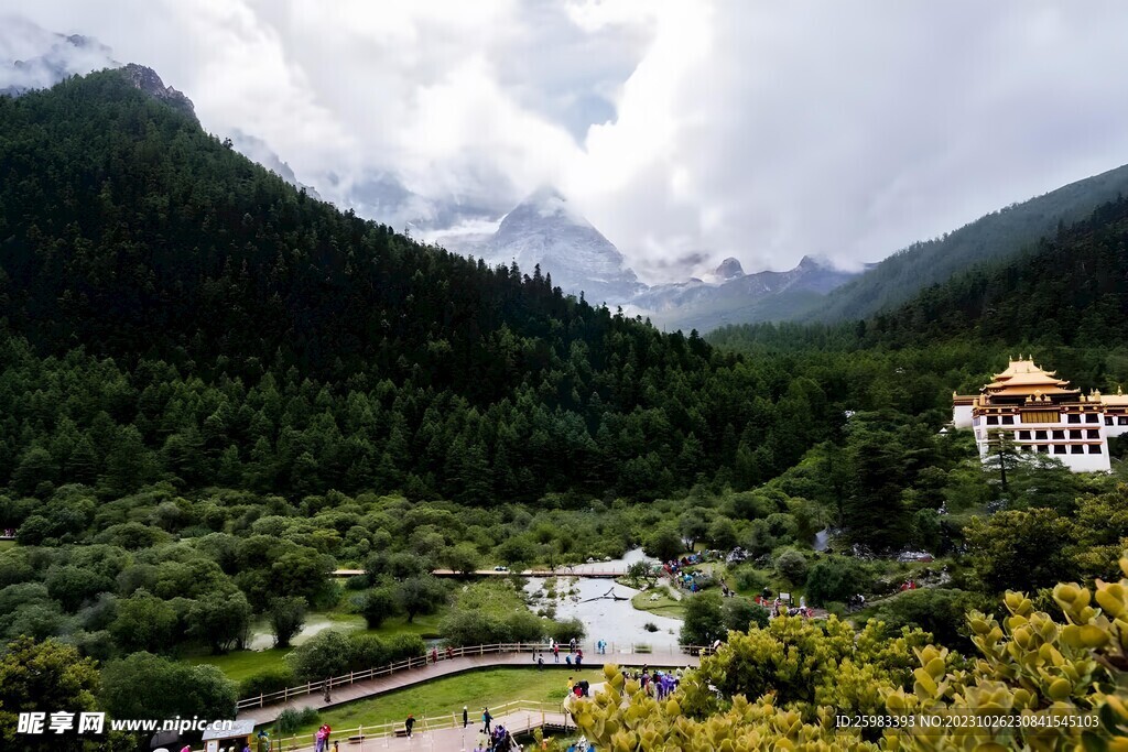 湖光山色
