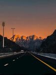 山脉和公路