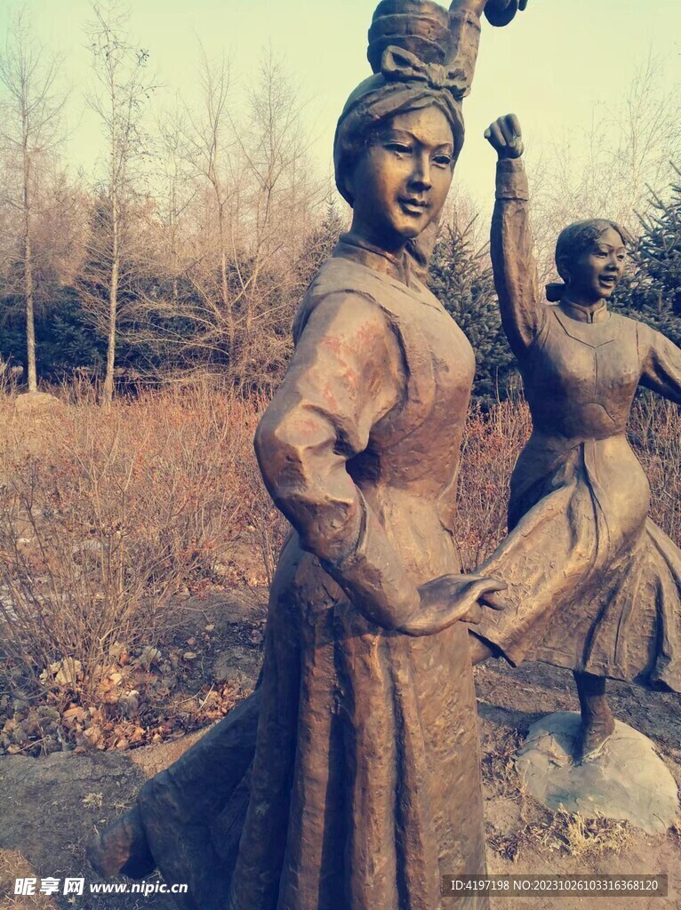 蒙古舞人物雕像