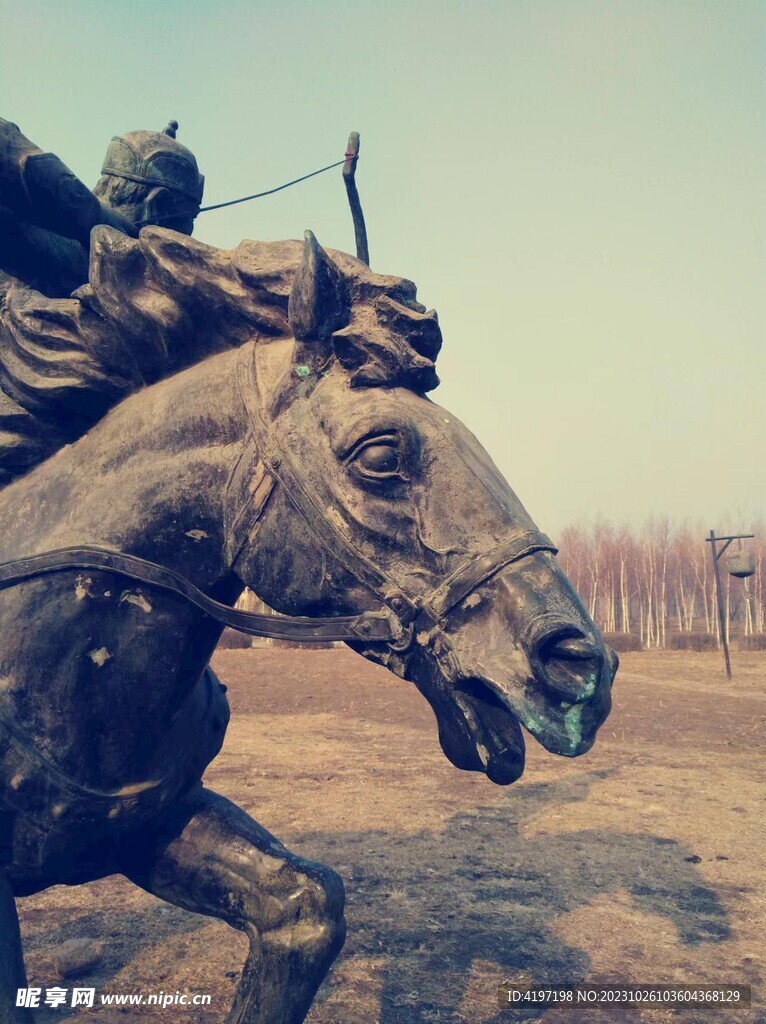 蒙古族骑马射箭公园雕像