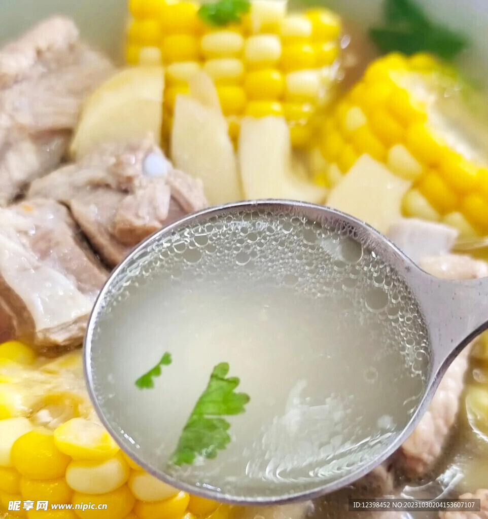 山药玉米排骨汤